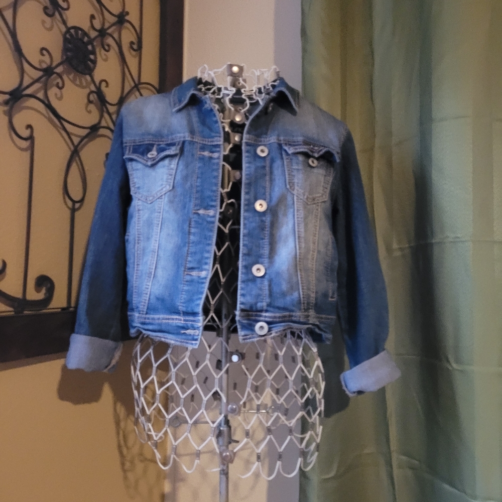 Maurice's denim jacket with button front cousure - Picture 2 of 7